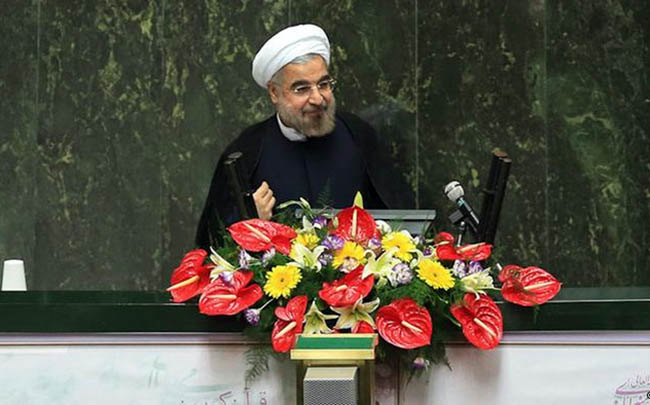 روحانی: بدون تعامل با جهان رشد اقتصادی ممکن نیست 